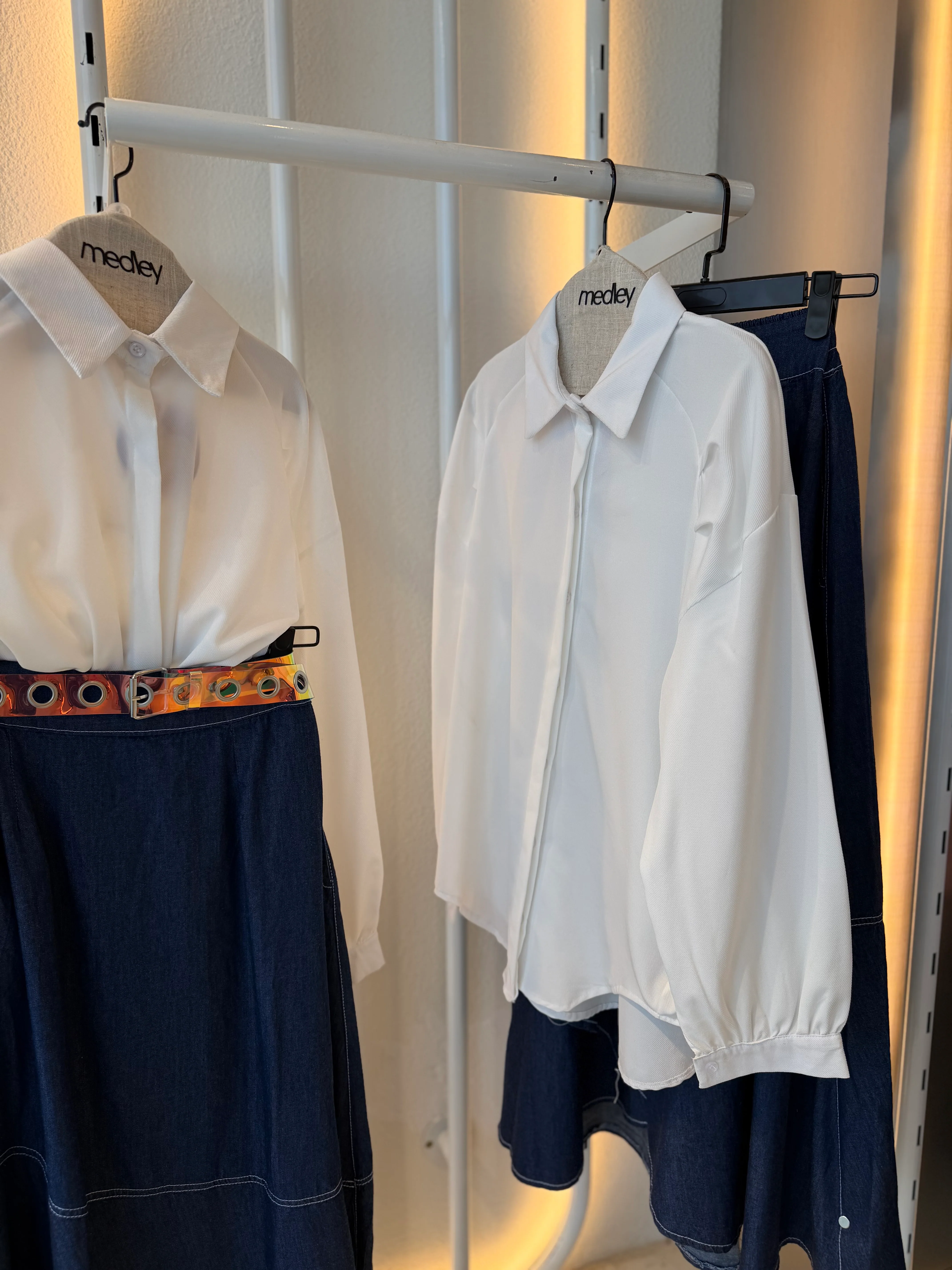 White blouse - Image 3