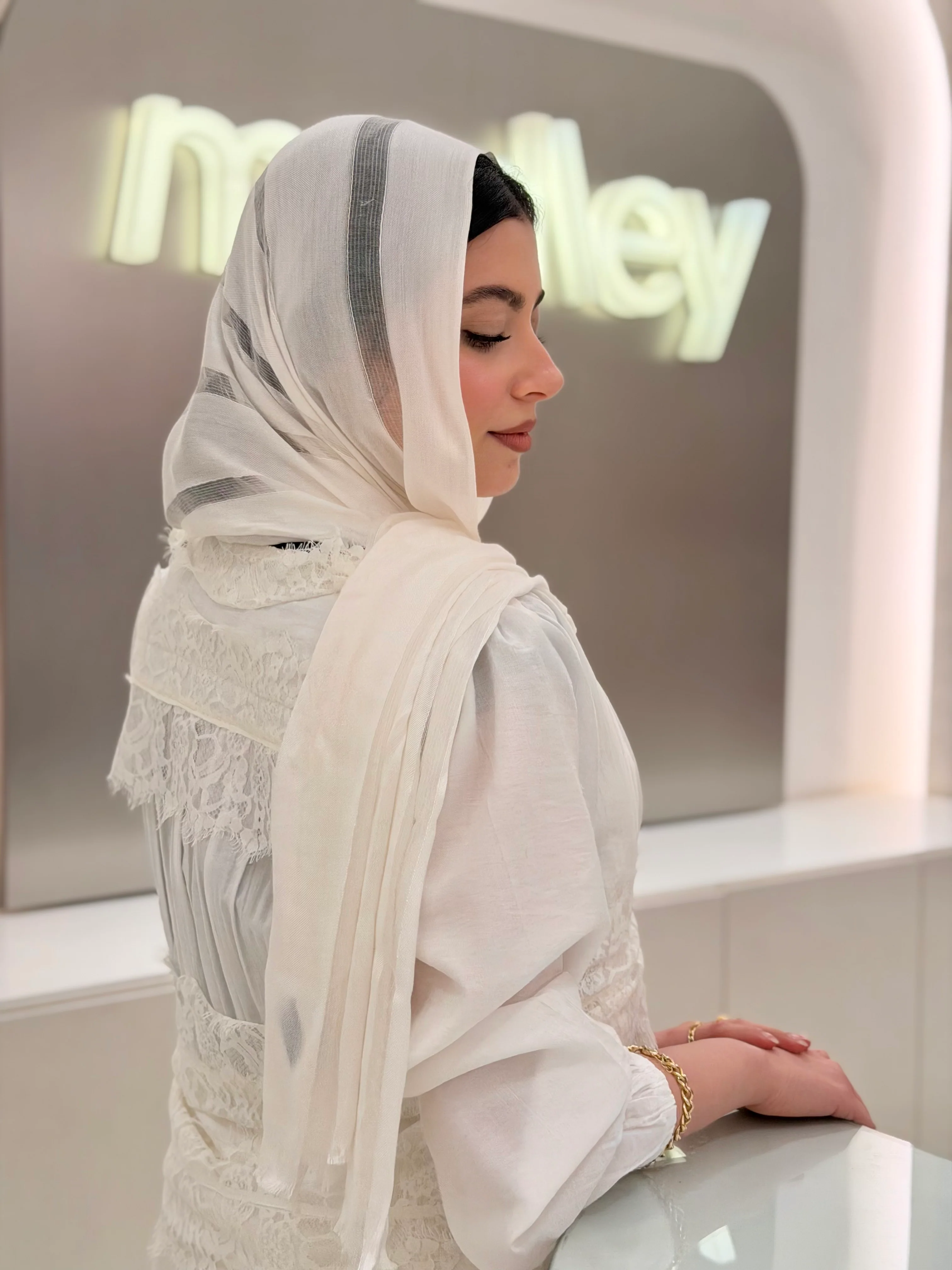 Dantel End Blouse (Pearl White) - Image 4