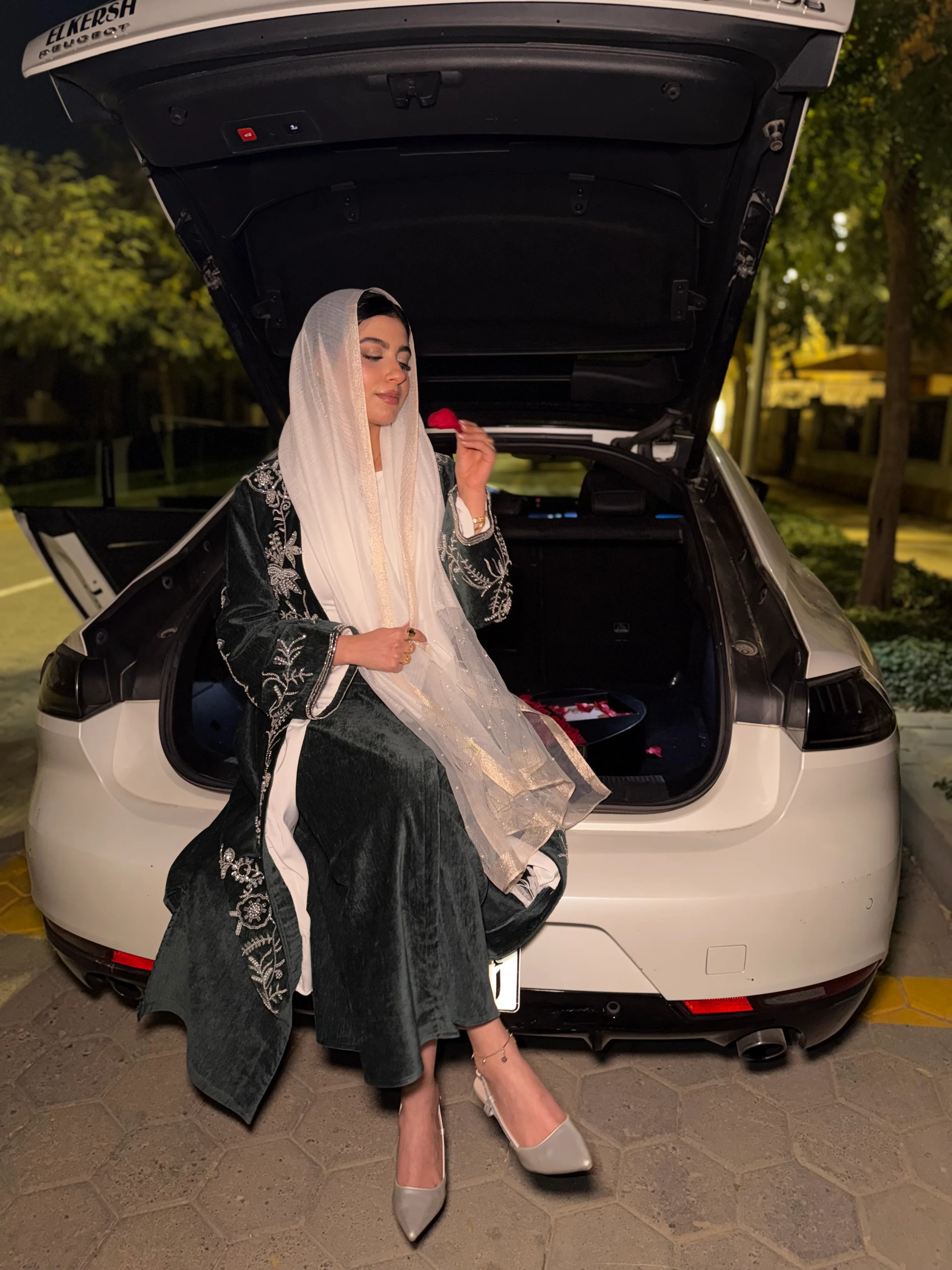 Emerald Green Abaya - Image 5