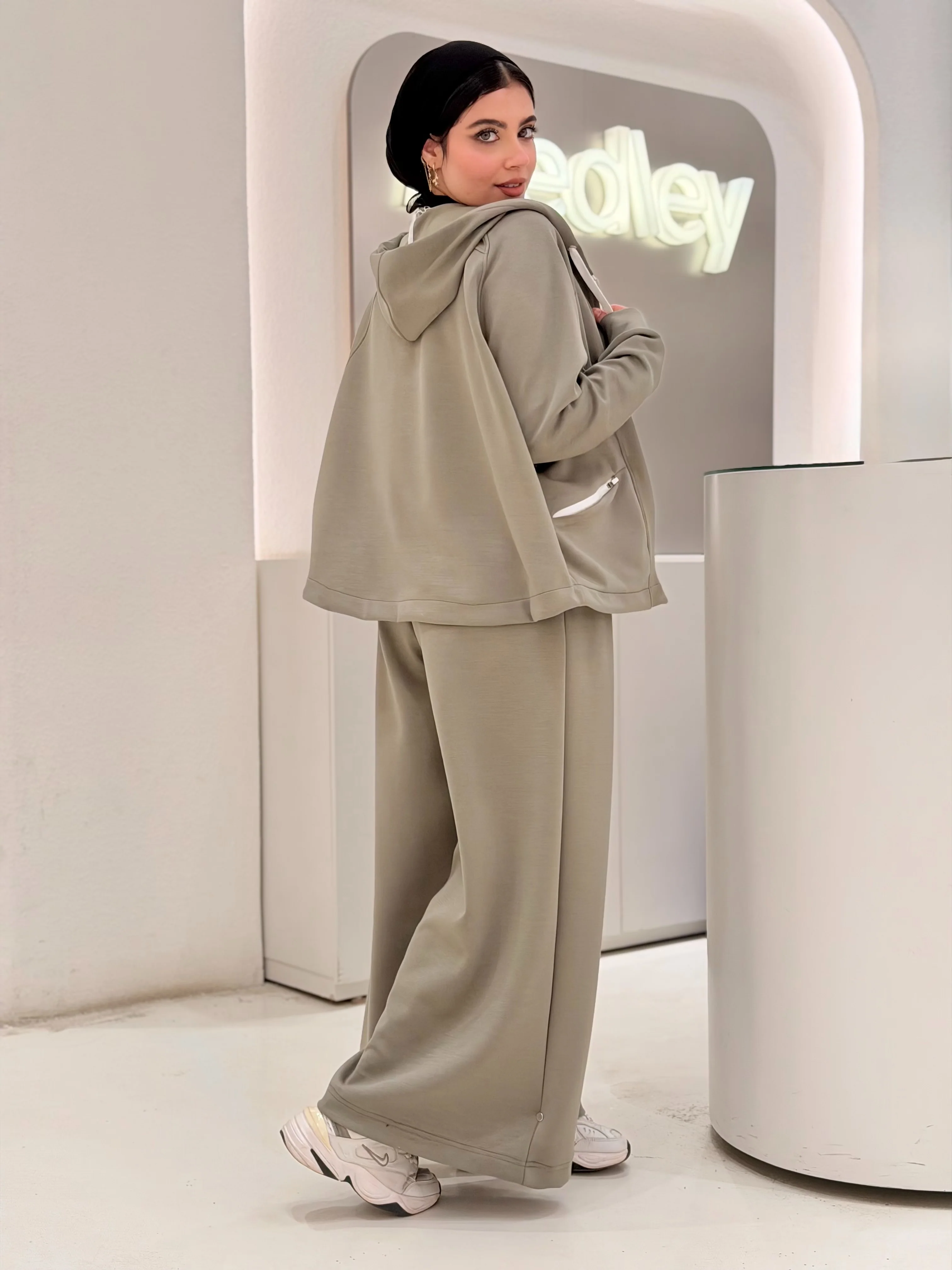 Full Oysho Set ( olive ) - Image 3
