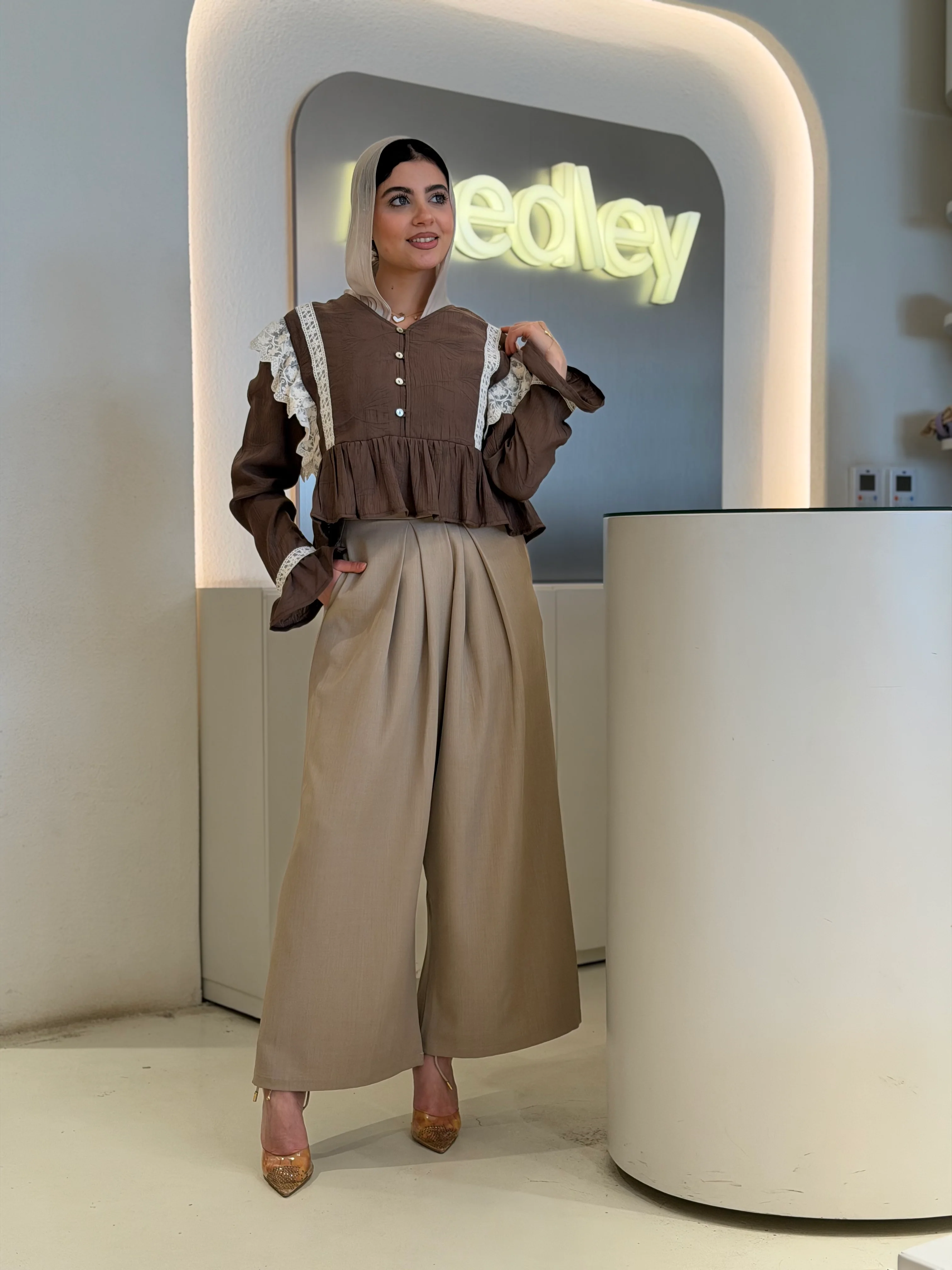 Iconic Classic Wide-Leg Pants - Image 8