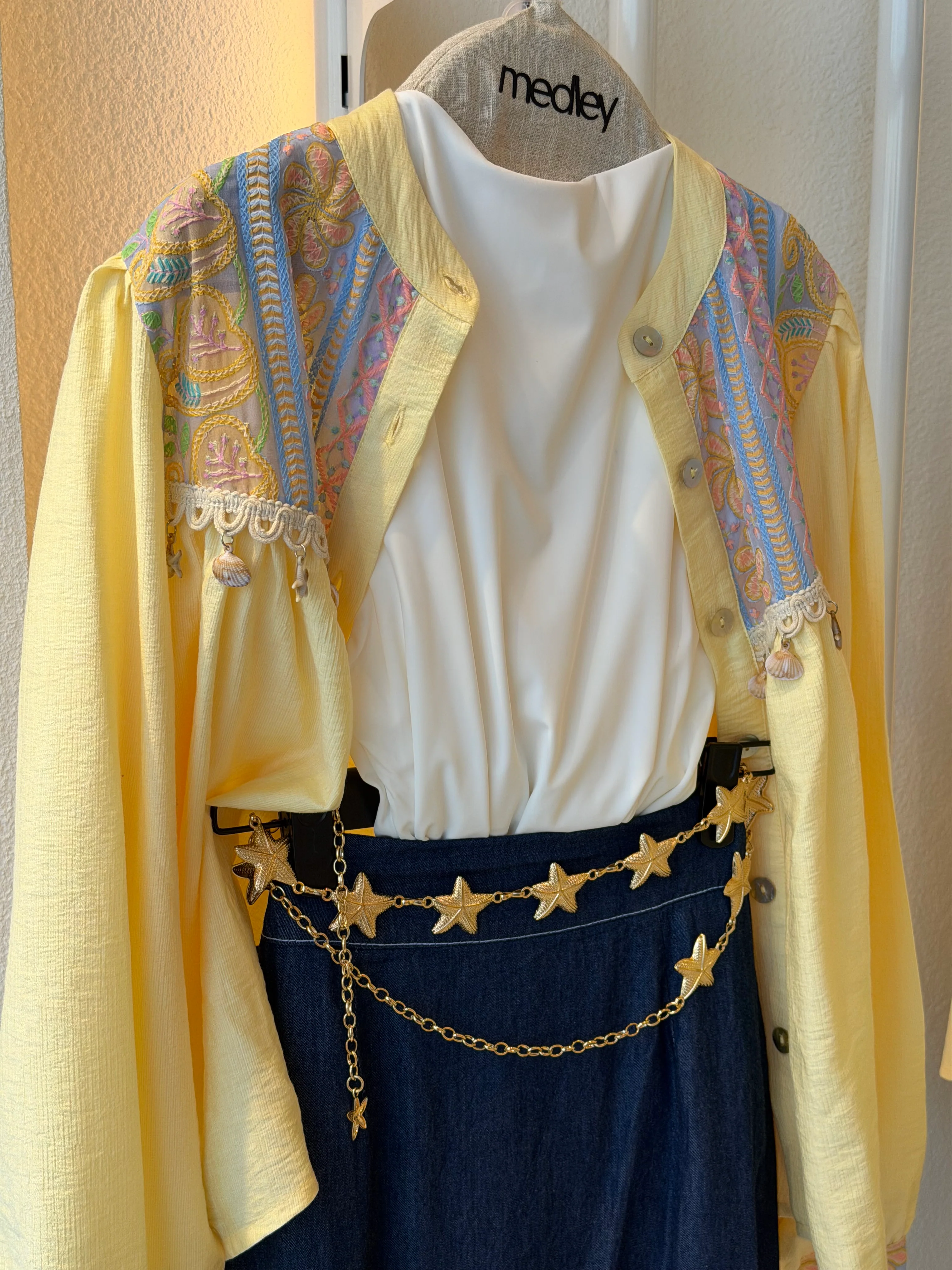 Soft summer yellow blouse - Image 2